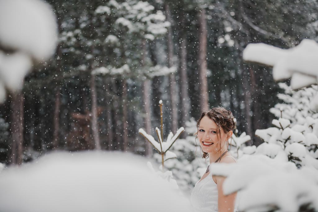Trash the Dress Winter Schnee 003 - After Wedding Shooting im Winter