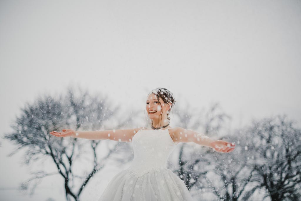 Trash the Dress Winter Schnee 030 - After Wedding Shooting im Winter